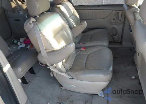 2005 Toyota Sienna Xle из США, поврежденный, VIN 5TDZA22C05S236207